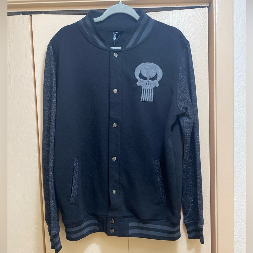 Men’s Medium Marvel Punisher Snap Up Jacket RN#115665